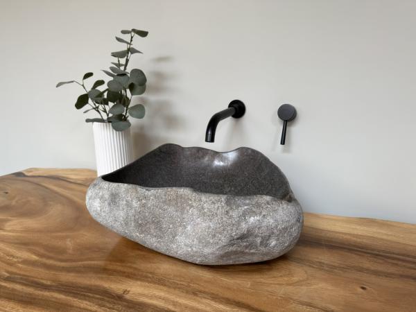 Naturstein Waschbecken Aufsatzwaschbecken Flussstein 48x40 cm